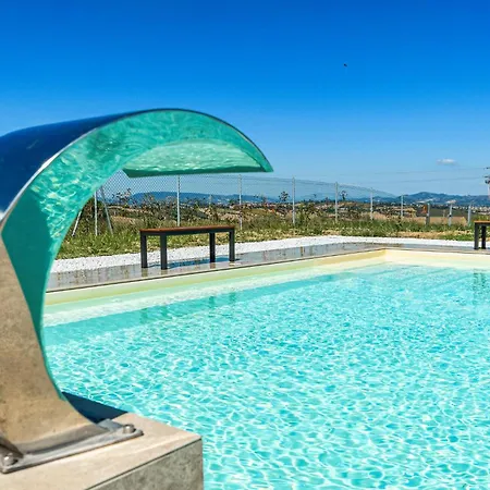 Amazing In Terre Roveresche With Wifi *